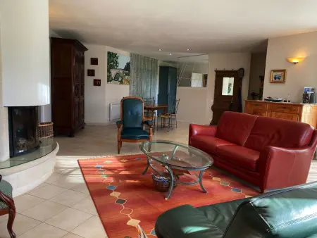 Maison Familiale avec Piscine Privée et Parking à Angles - Photo 20