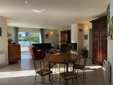 Maison Familiale avec Piscine Privée et Parking à Angles - Photo 21