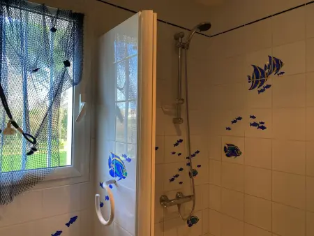 Maison Familiale avec Piscine Privée et Parking à Angles - Photo 24