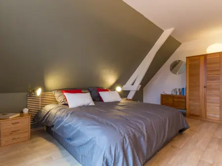 Maison contemporaine à Jullouville avec piscine privée et jardin - Photo 25