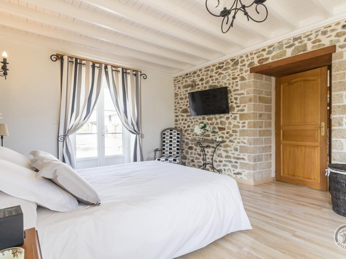 Gîte 8 pers. avec étang privé et cheminée à Gouville-sur-Mer - Photo 11