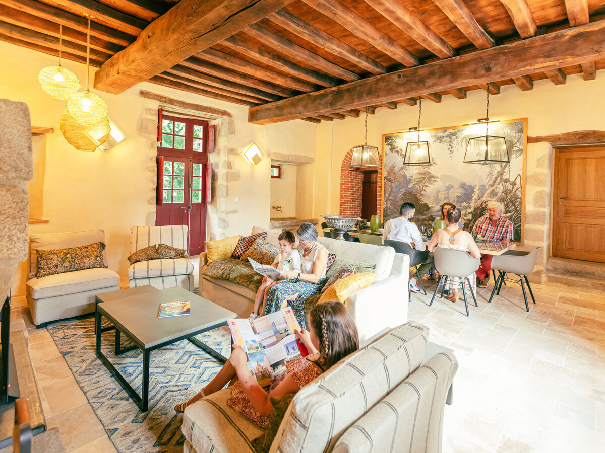 Château XVII-XVIII avec spa, salle de sport et parc 24 ha - Photo 3