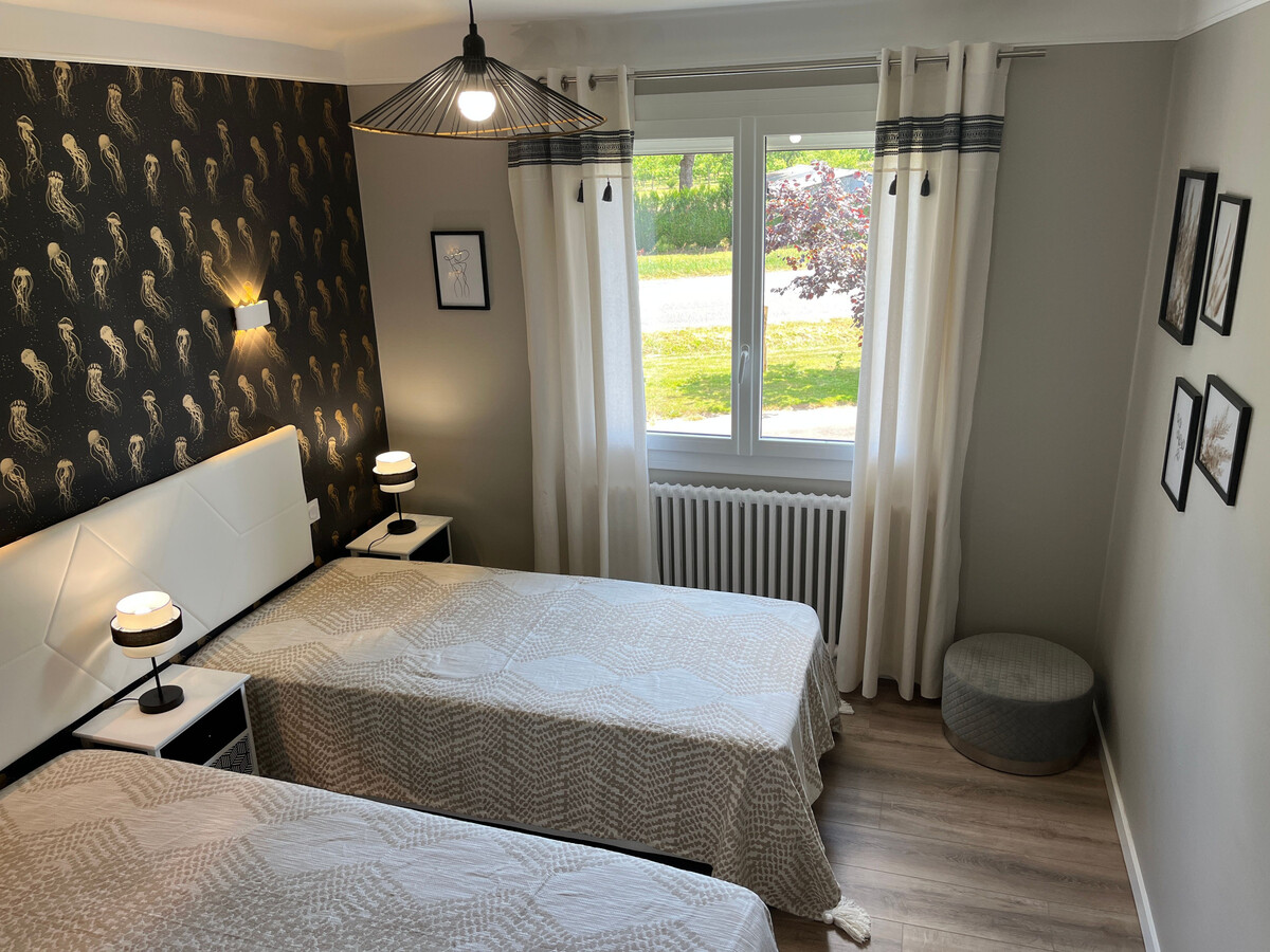 Gîte contemporain avec étang privé et terrasse à Nieul-le-Dolent - Photo 7