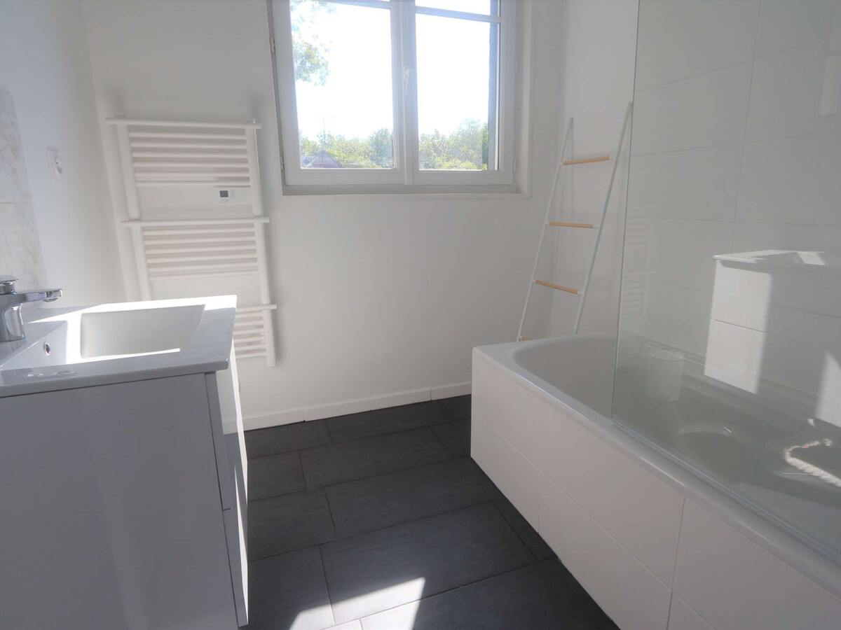 Maison 4 chambres rénovée à Bénodet, salle de jeux - Photo 24