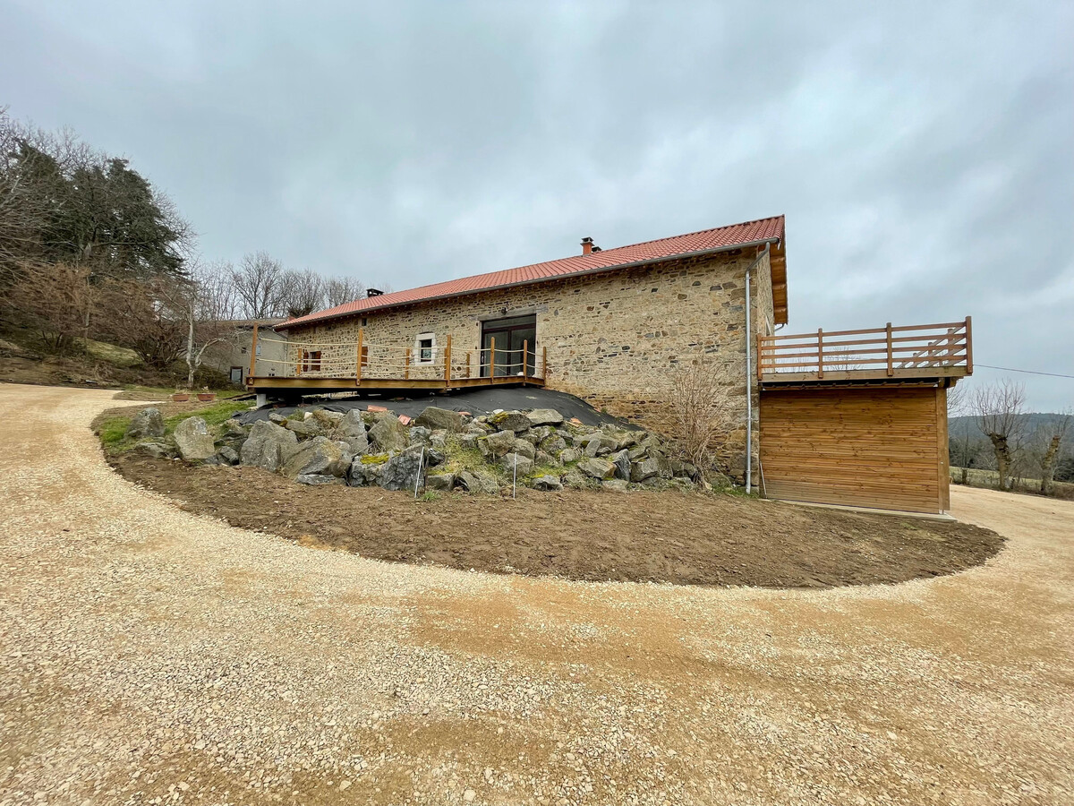 Gîte rénové avec spa couvert à Cistrières - Photo 3