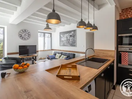 Gîte 6 pers. rénové en Anjou, piscine chauffée : photo 8
