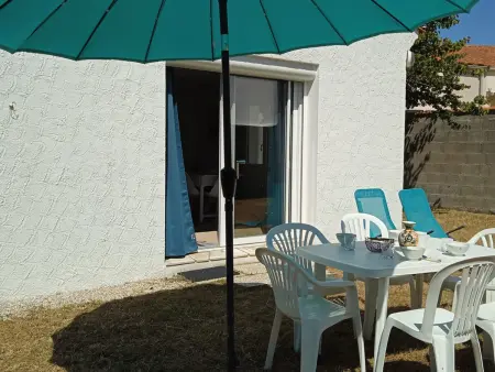 Maison rénovée 4 pers, jardin sans vis-à-vis, plage à proximité - Photo 13