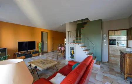 Location Maison 8 personnes à Lançon Provence - Photo 3