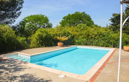Location Maison 8 personnes à Lançon Provence - Photo 9