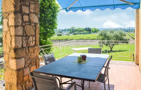 Location Maison 8 personnes à Lançon Provence - Photo 14