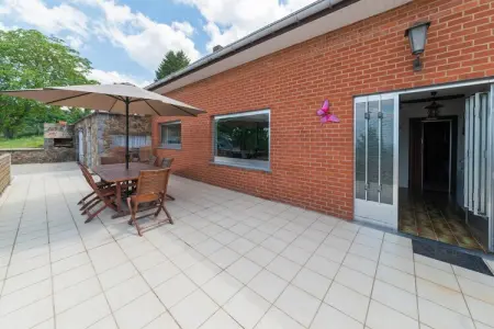 Maison 8 pers. Marche-en-Famenne, cheminée et jardin