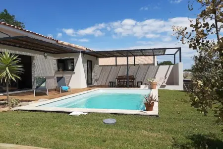 Location villa de vacances à SAINTE VALIERE