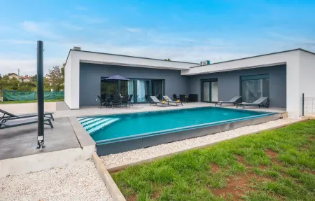 Location maison à Zminj