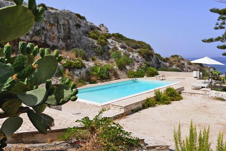 Villa Gloria à Plemmirio : maison igloo unique face à la mer - Photo 6