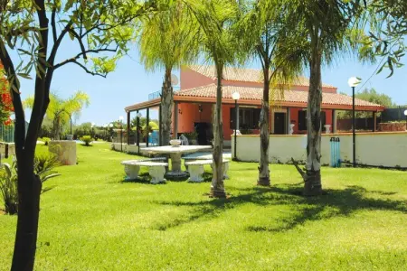 holiday home Villa Sally mit Privatpool Floridia, Maison Floridia avec piscine près plage - Photo 4