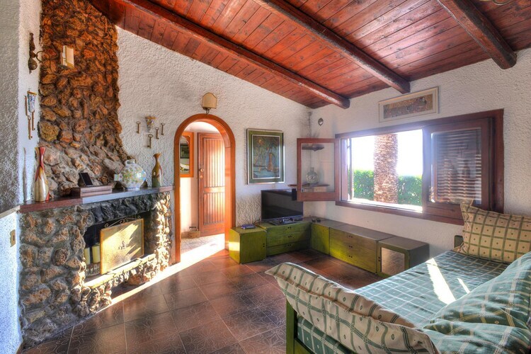 Villa Tanah-Lot - Maison à 20 m de la mer à Fontane Bianche - Photo 9