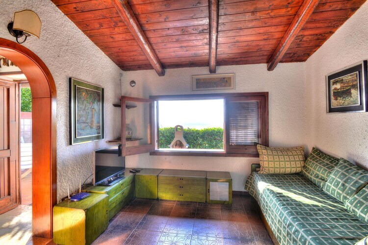 Villa Tanah-Lot - Maison à 20 m de la mer à Fontane Bianche - Photo 18