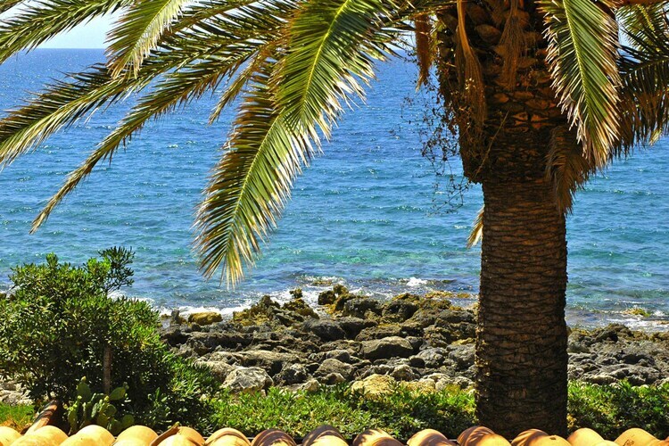 Villa Tanah-Lot - Maison à 20 m de la mer à Fontane Bianche - Photo 21