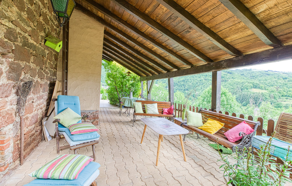 Maison de campagne avec vue panoramique à Saint Laurent d'Olt - Photo 10