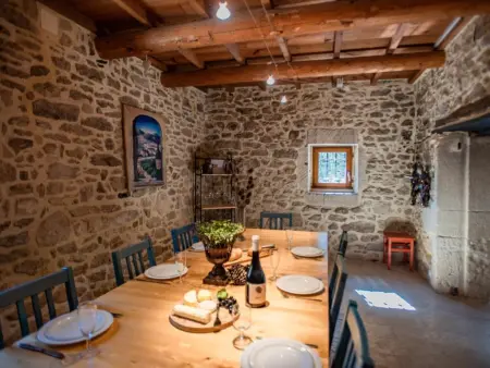 Maison de campagne XIXe avec piscine privée à Bollène, 8 pers. : photo 16