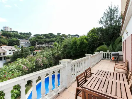 Villa à 500m de la plage avec piscine privée, climatisation, internet et parking à Lloret de Mar - Photo 7
