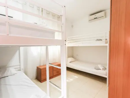 Villa à 500m de la plage avec piscine privée, climatisation, internet et parking à Lloret de Mar - Photo 18