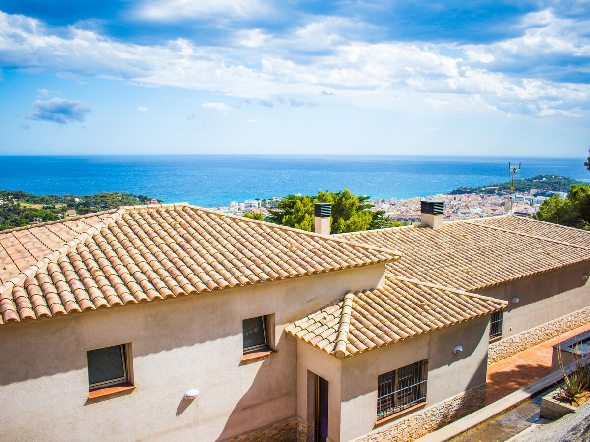 Villa Breeze : 4 chambres, piscine privée et vue mer à Lloret de Mar - Photo 3