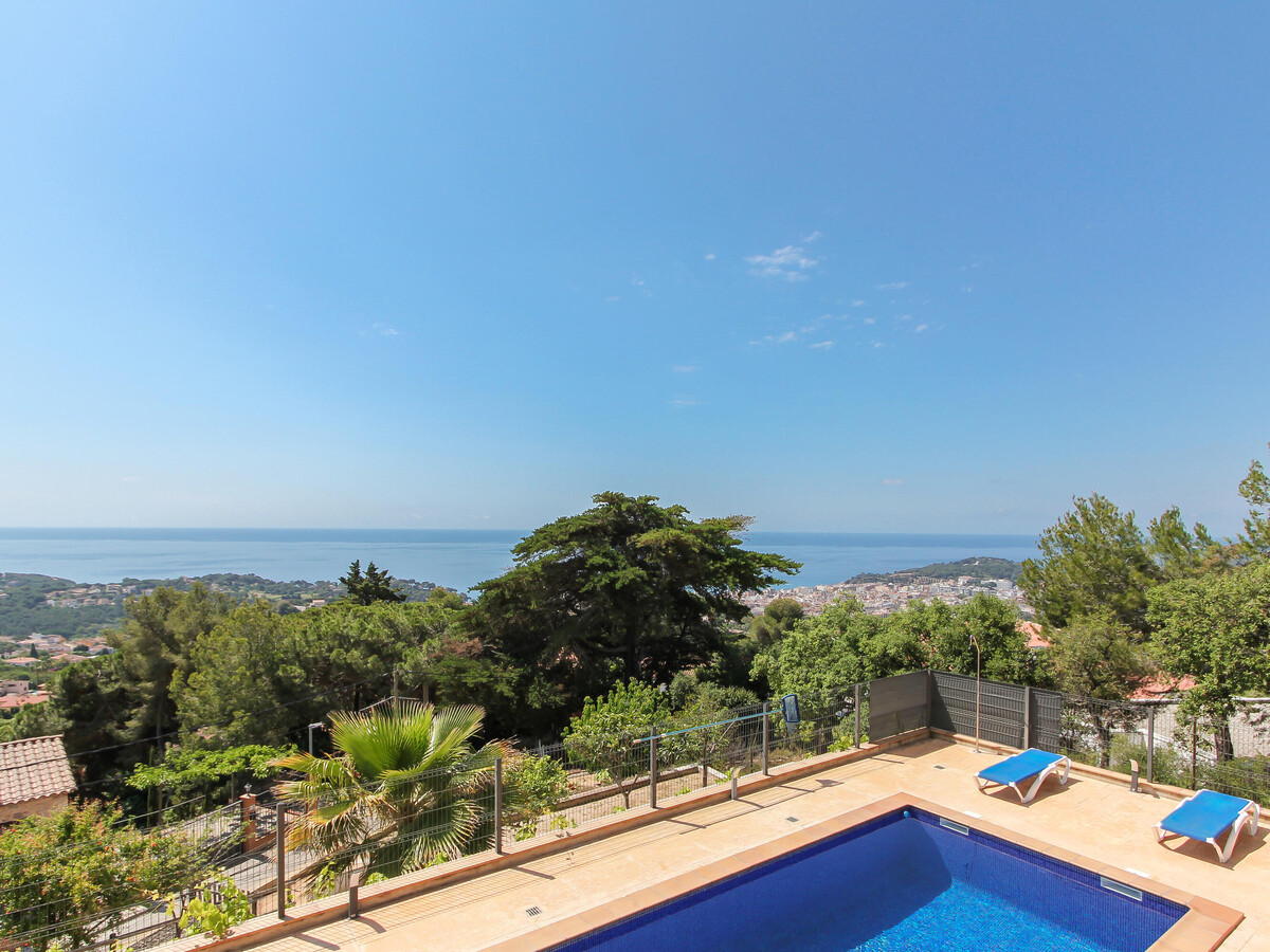 Villa Breeze : 4 chambres, piscine privée et vue mer à Lloret de Mar - Photo 7