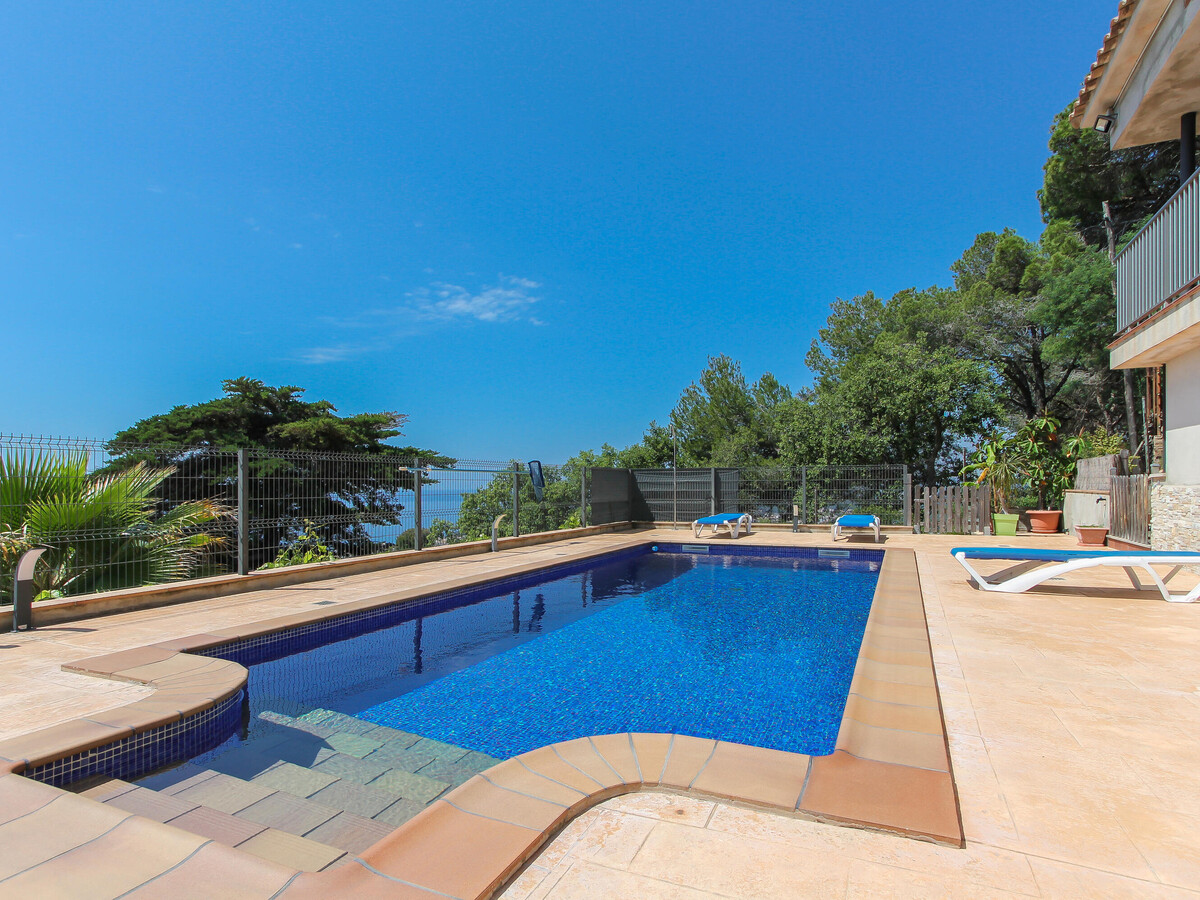 Villa Breeze : 4 chambres, piscine privée et vue mer à Lloret de Mar - Photo 12