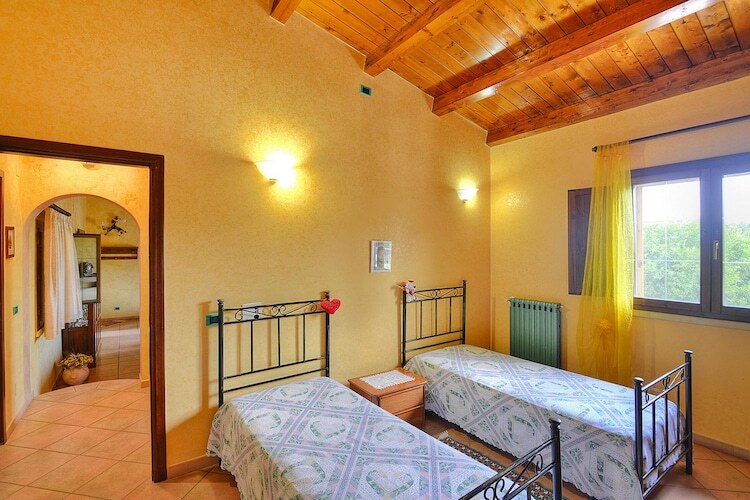 Villa Solarino avec piscine privée et toboggan - Photo 14