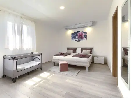 Maison Gverino avec piscine privée à Labin : photo 15
