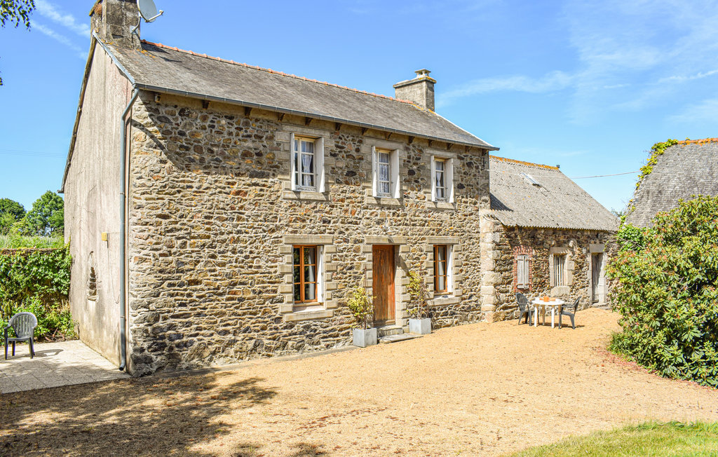 Maison en pierre 90 m² avec jardin, Quemper Guezennec - Photo 1
