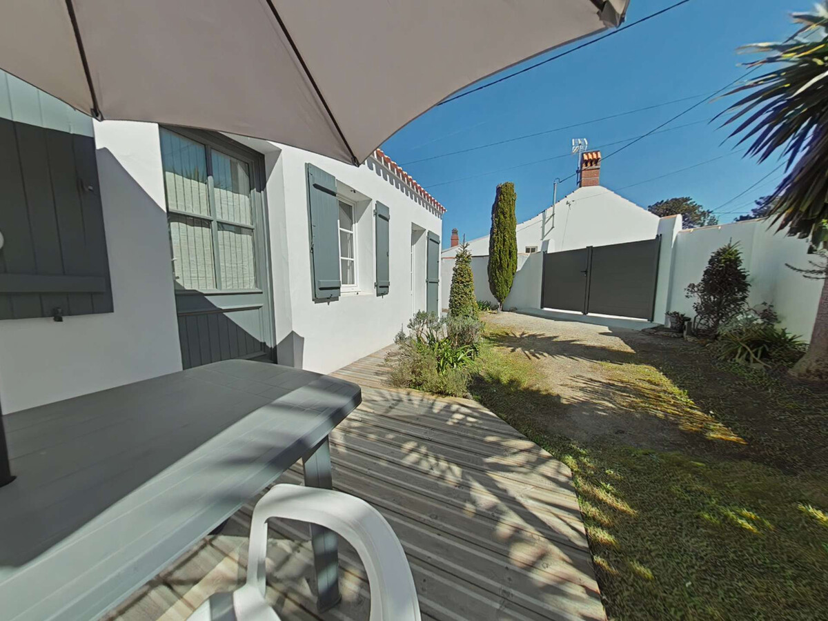 Maison 3 chambres à 250m de la plage, jardin clos et garage à vélo - Photo 2