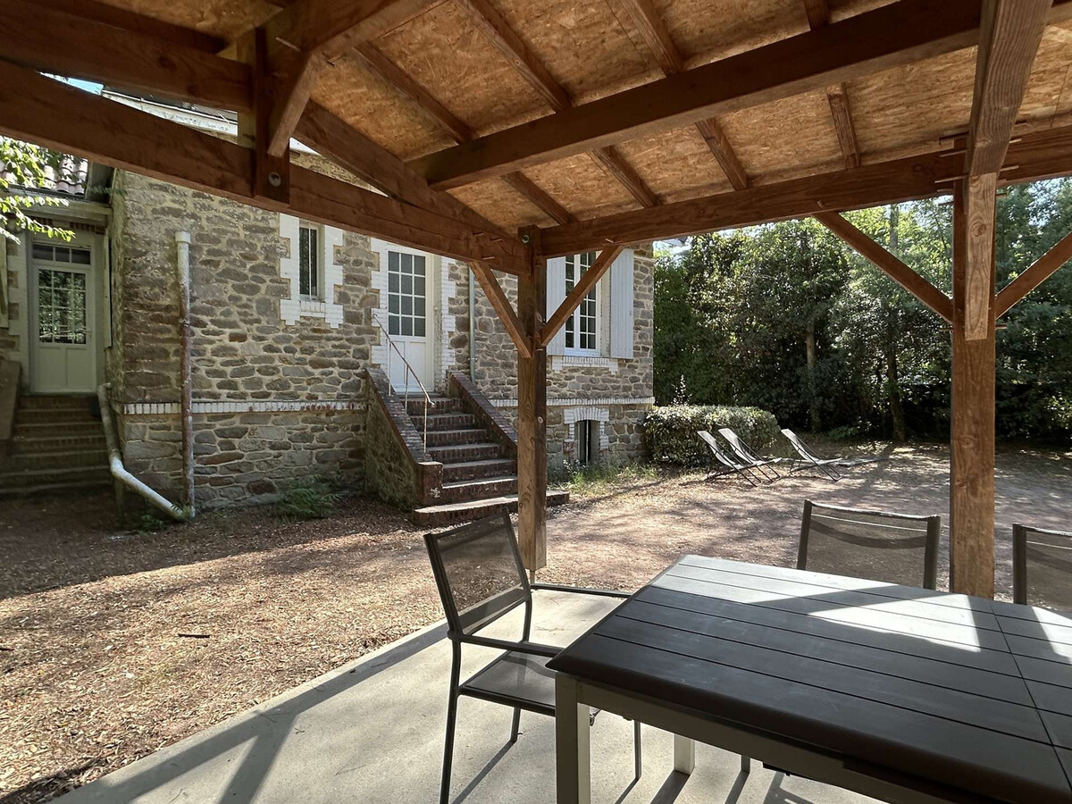 Maison en pierre rénovée, 8 couchages, terrasse bois - Photo 2