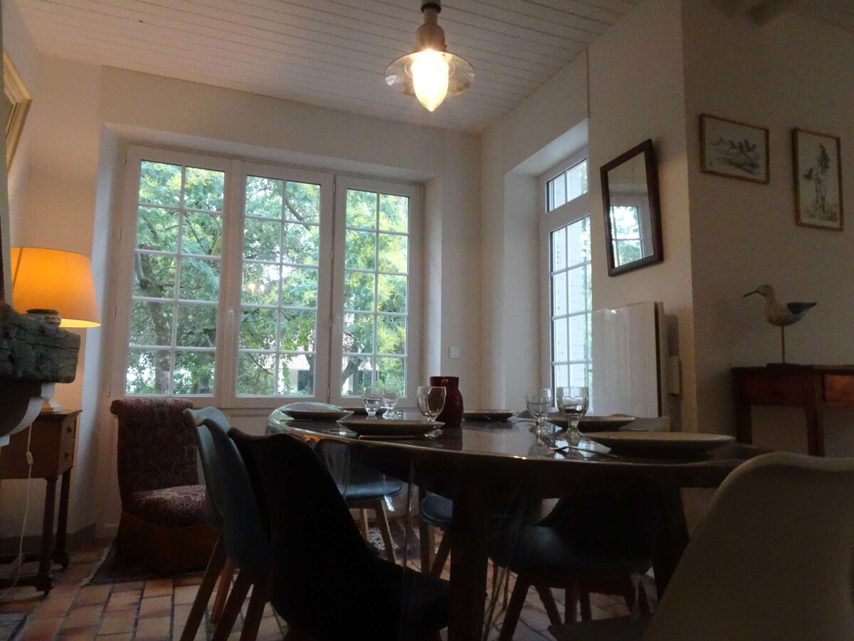 Maison en pierre rénovée, 8 couchages, terrasse bois - Photo 10