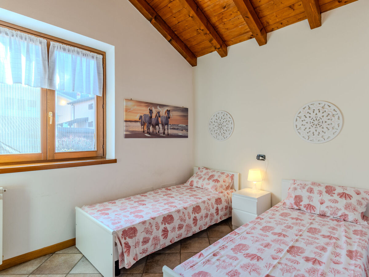 Maison Mina à Colico, 500 m du lac, piscine - Photo 14