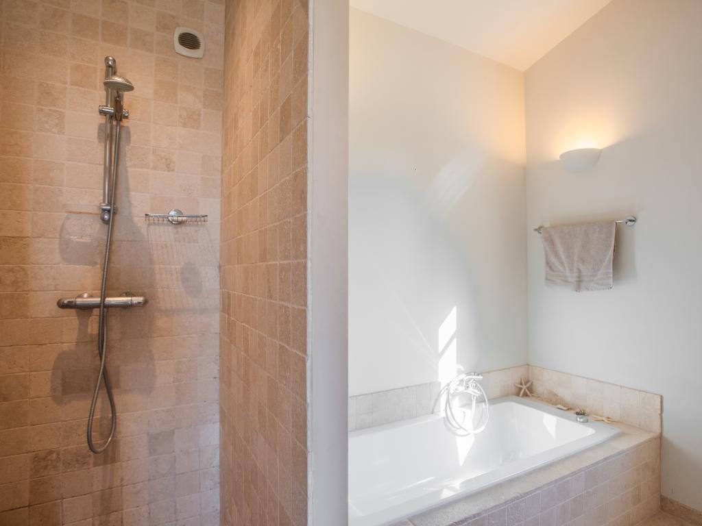 Villa Olivier à Callian, piscine 8x4m et jardin 2000m² - Photo 17