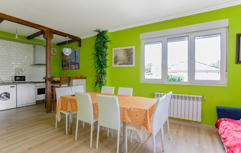 Maison colorée 8 pers. à Chantada avec jardin - Photo 4