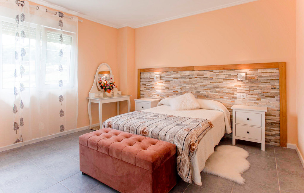 Maison colorée 8 pers. à Chantada avec jardin - Photo 14