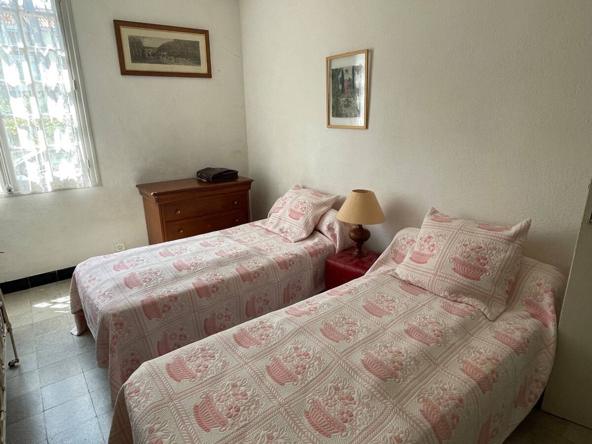 Maison 4 chambres à 350m de la plage, jardin clos - Photo 13