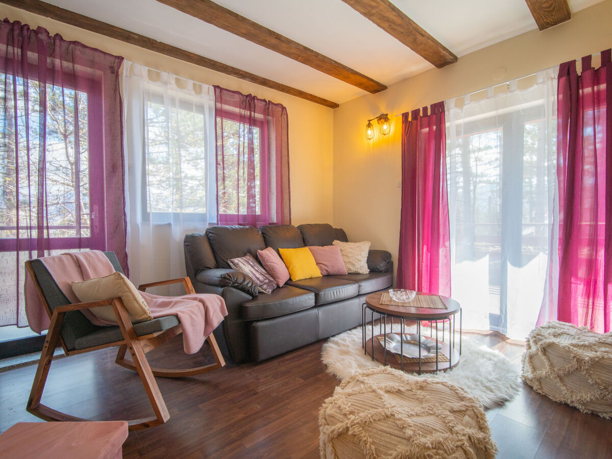 Chalet Nina à Fužine : 6 personnes, jacuzzi et sauna - Photo 4