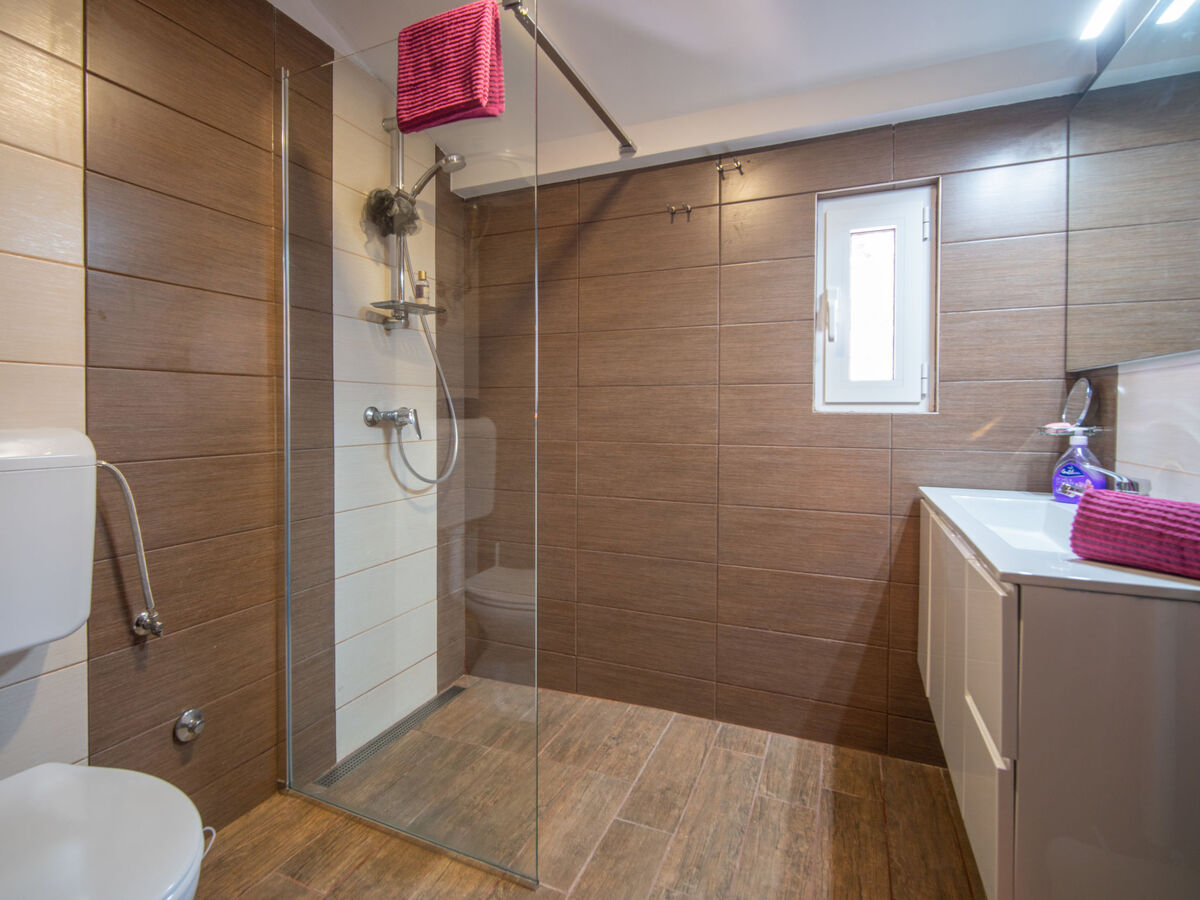 Chalet Nina à Fužine : 6 personnes, jacuzzi et sauna - Photo 26