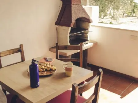 Location gite à San Bartolomé de Tirajana, Charmante maison canarienne avec terrasse et BBQ, climatisée et équipée du wifi
