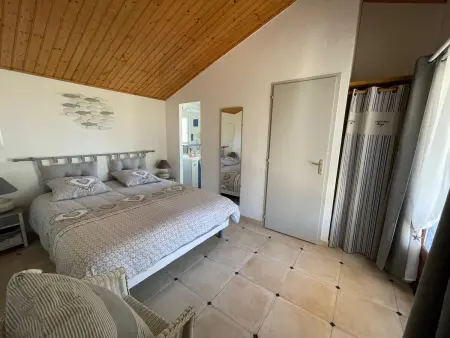 Gîte climatisé 15 hectares, domaine équestre à Bouin : photo 9