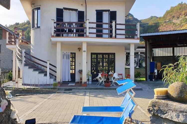 Casa Vesime – Maison 5 pers., jardin 700 m² en Piémont - Photo 1
