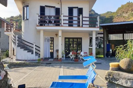 Casa Vesime – Maison 5 pers., jardin 700 m² en Piémont