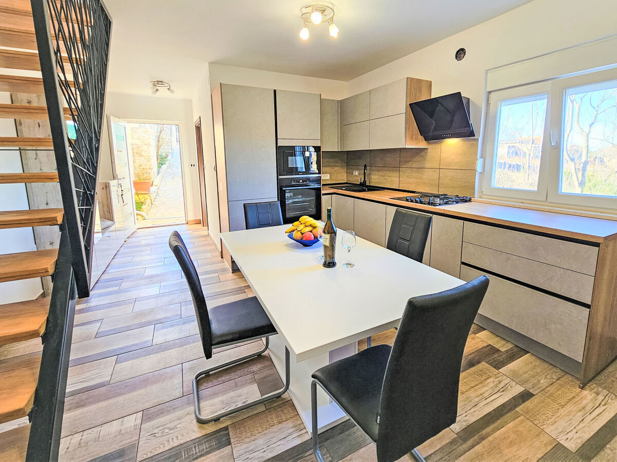 Maison Aurora à Skradin : piscine privée et terrasse - Photo 8