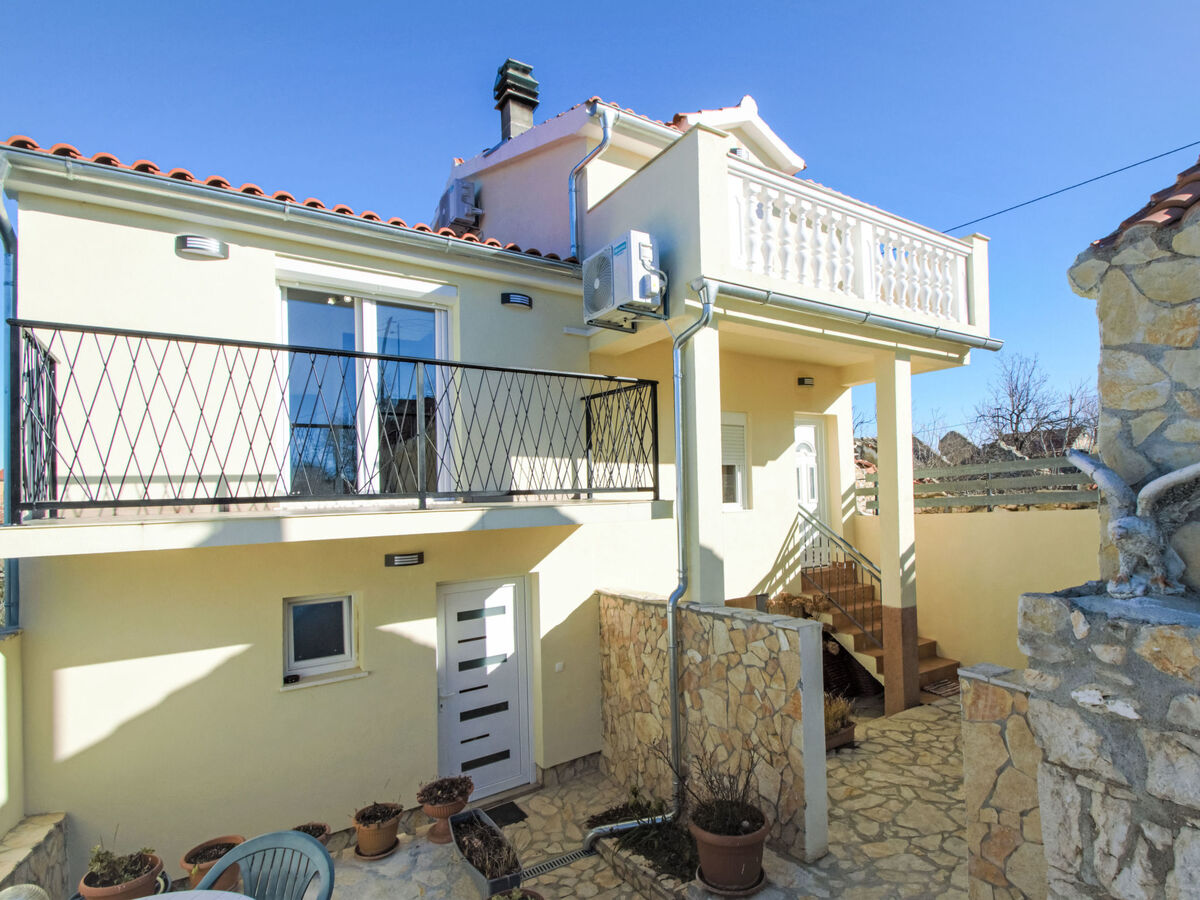 Maison Aurora à Skradin : piscine privée et terrasse - Photo 26