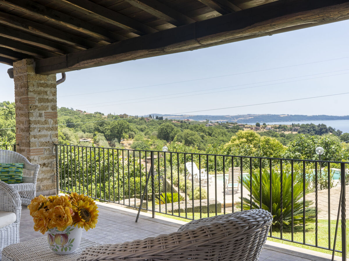 Villa Bougainvillea – 8 chambres, piscine et vue lac - Photo 5