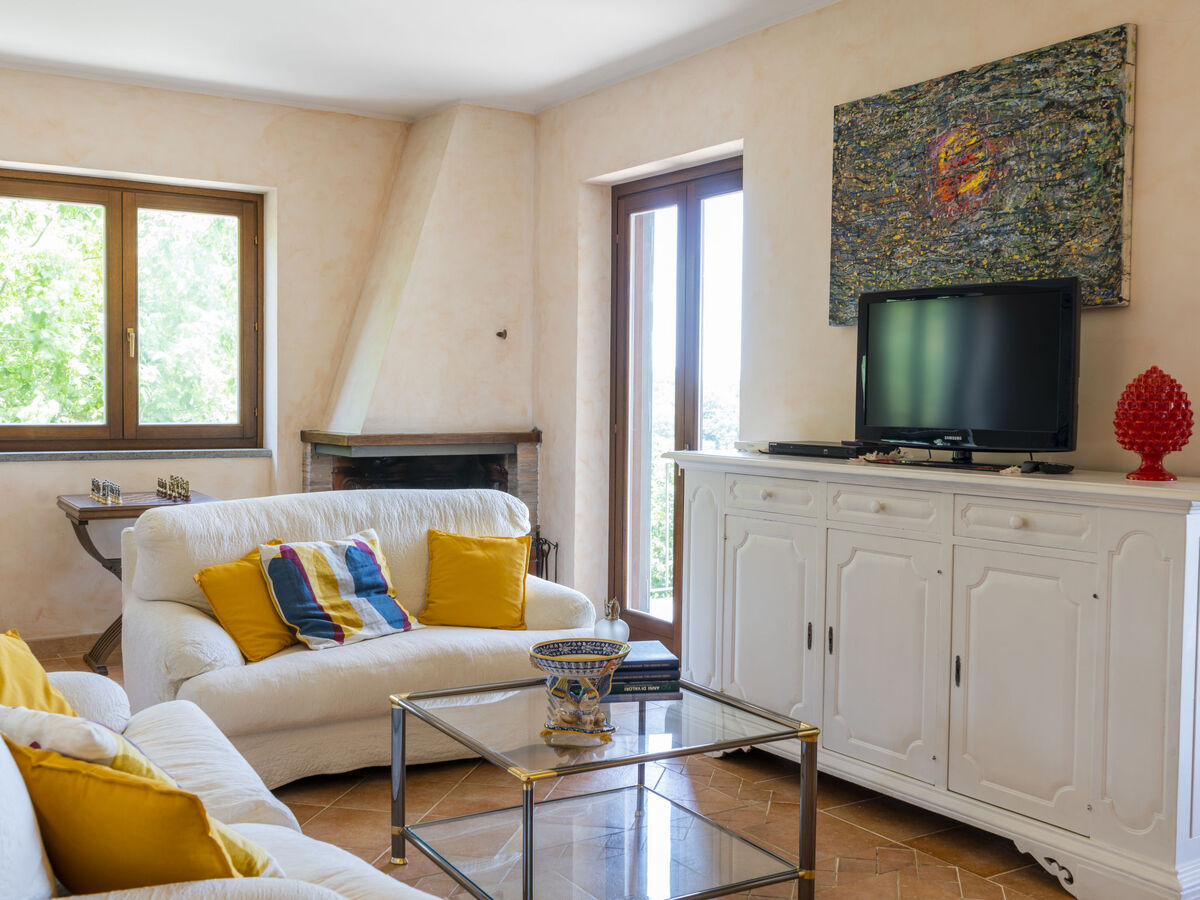 Villa Bougainvillea – 8 chambres, piscine et vue lac - Photo 10